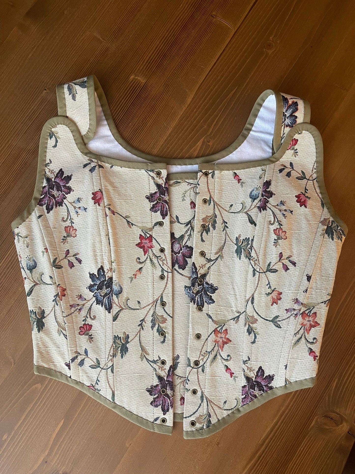 Handgemaakt corset - geregen voor- en achterkant